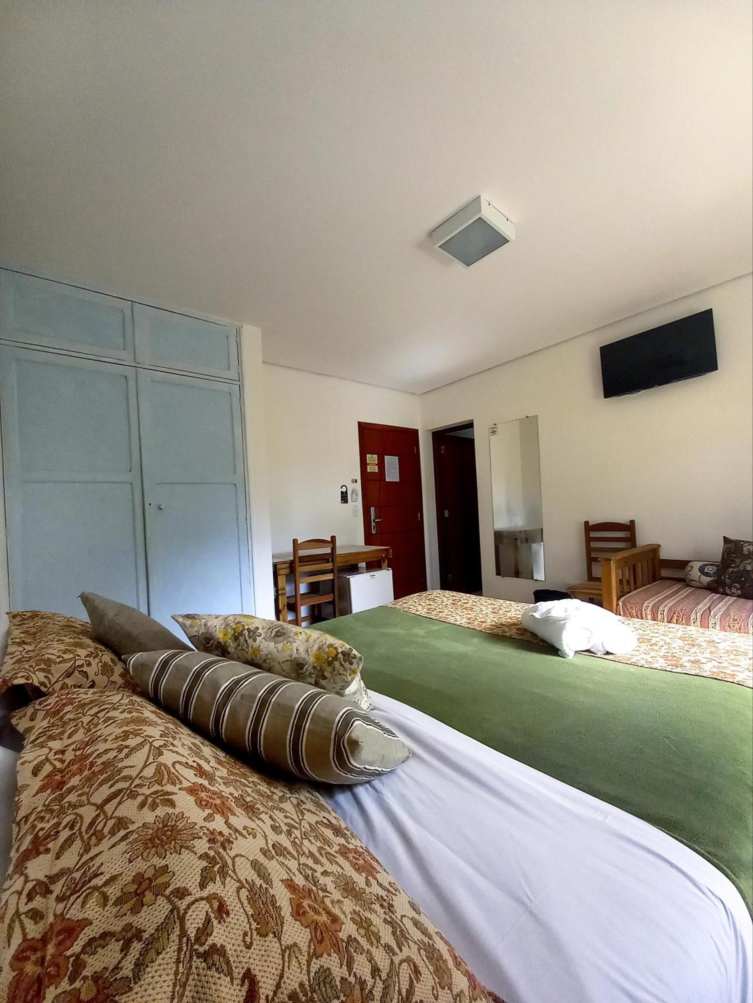 Pousada Della Vegas Serra Negra  Habitación foto