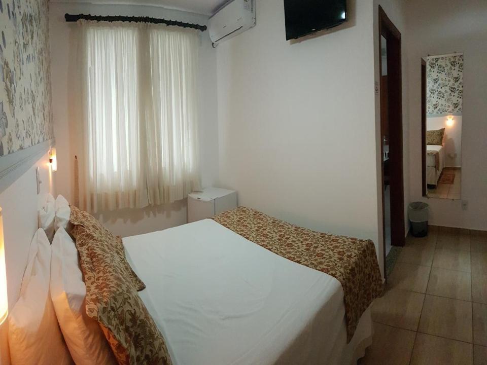 Pousada Della Vegas Serra Negra  Habitación foto